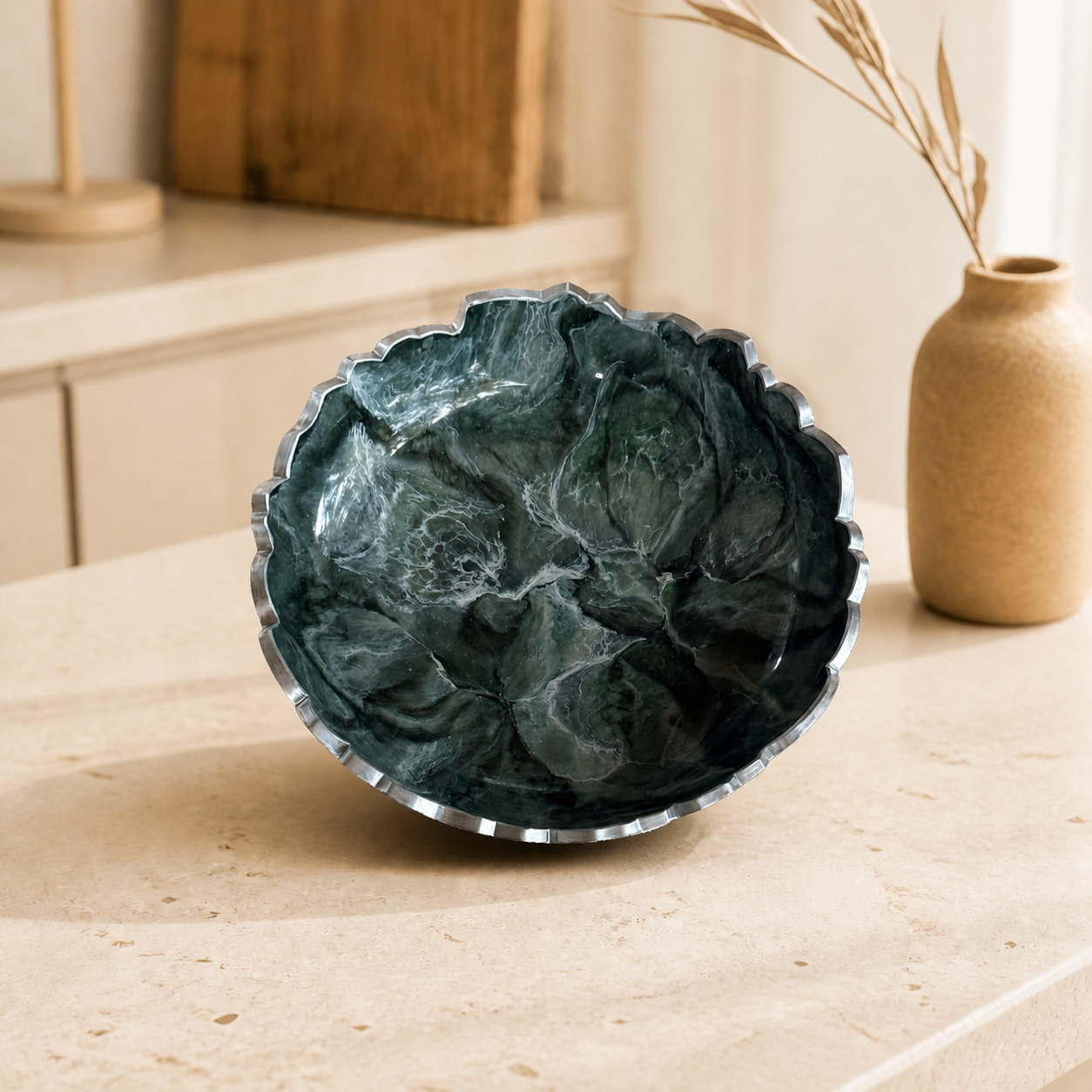 Small Green bowl, 8x2" geode design epoxy resin