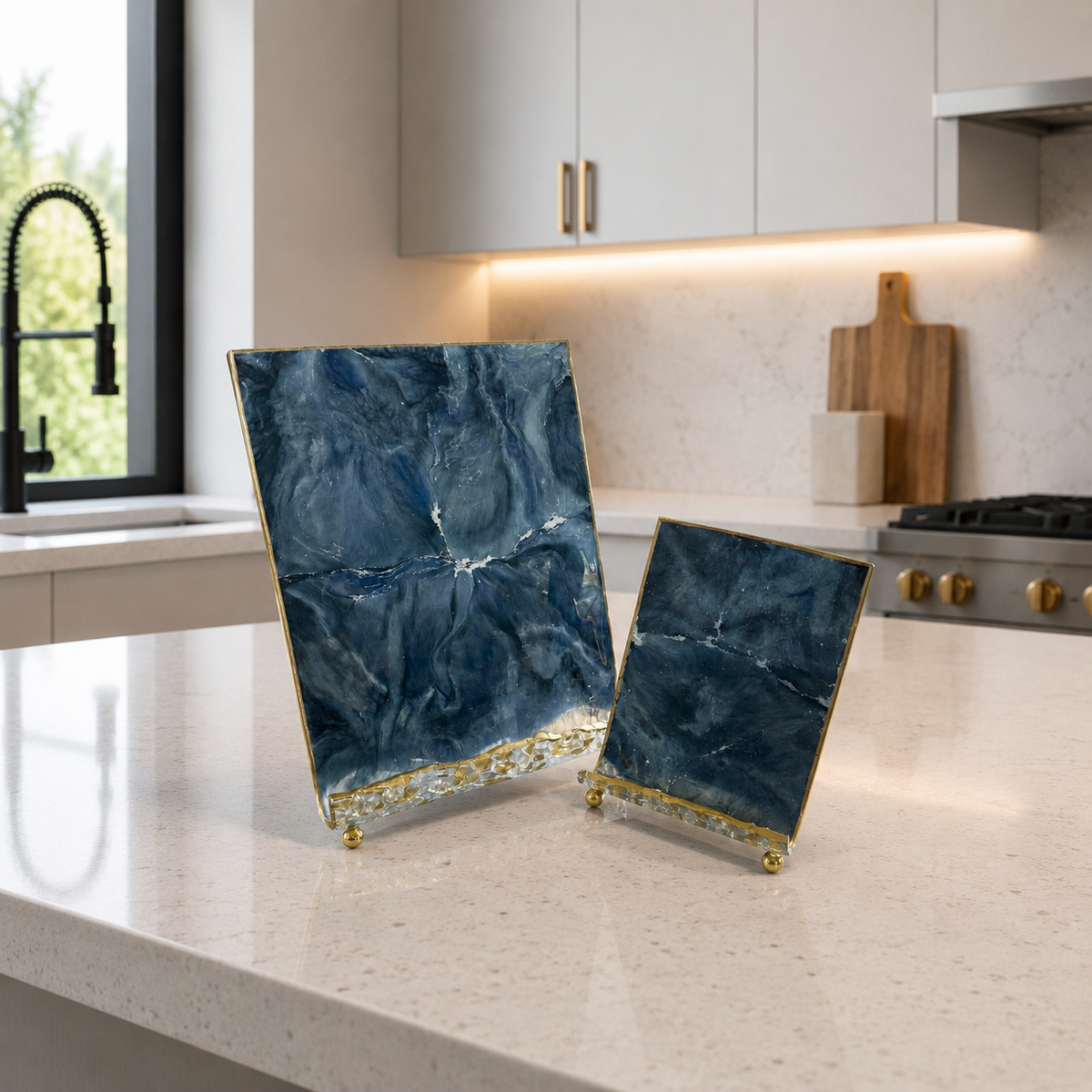 Blue Handmade Geode Design Epoxy Resin Phone & Tablet Holder
