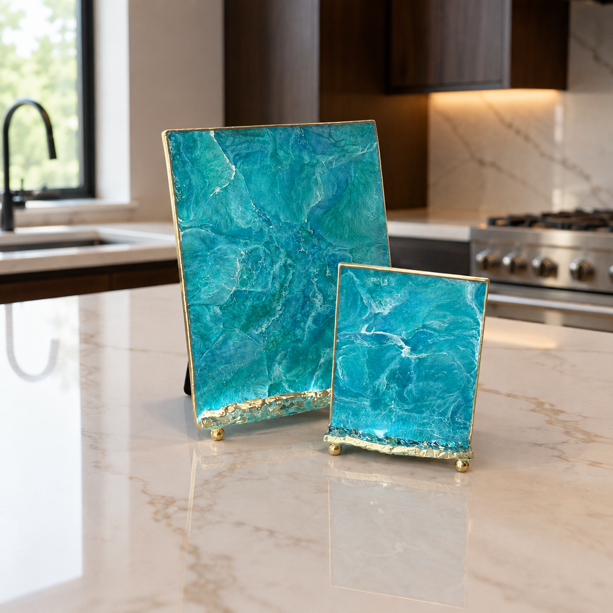 Ocean Colors Handmade Geode Design Epoxy Resin Phone & Tablet Holder