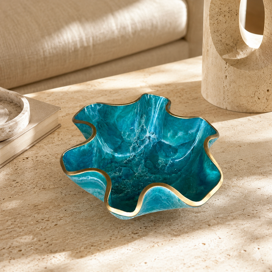 Small Ocean colors bowl, 8x3" geode design epoxy resin